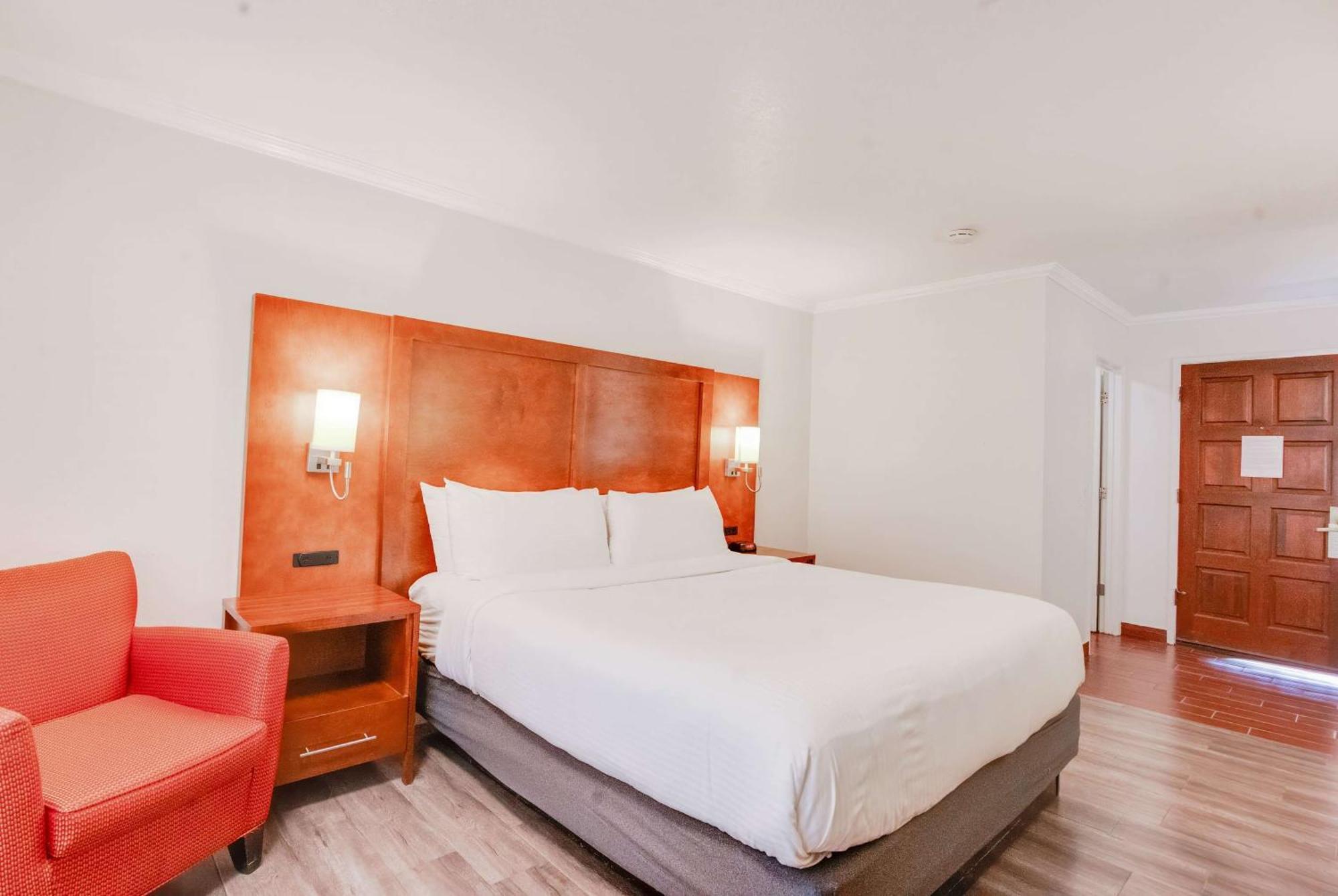 Ramada By Wyndham Mountain View Hotel Eksteriør billede